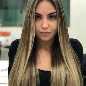 Meet your Posher, Letícia